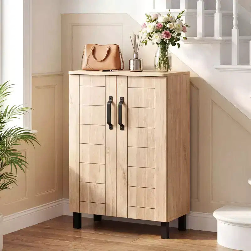 5-Tier Shoe Storage Cabinet with 2 Doors, Removable Shelves & Ventilation, Brown/Natural Oak