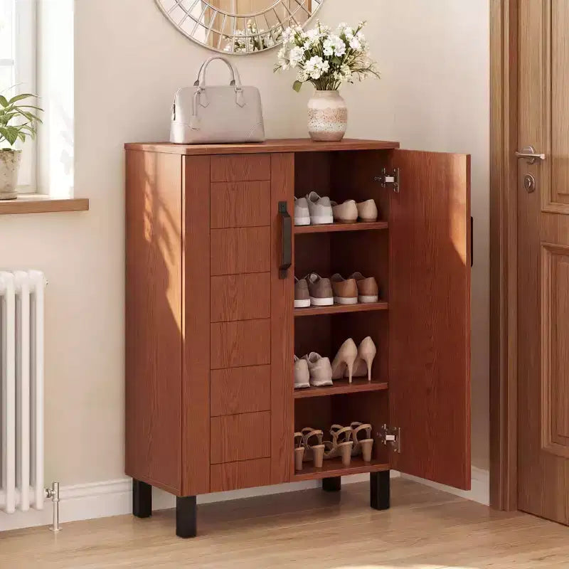 5-Tier Shoe Storage Cabinet with 2 Doors, Removable Shelves & Ventilation, Brown/Natural Oak